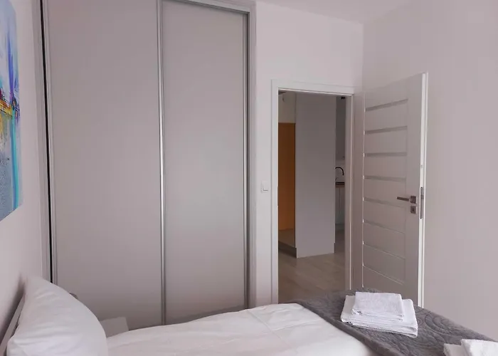 - 17 Апартаменты